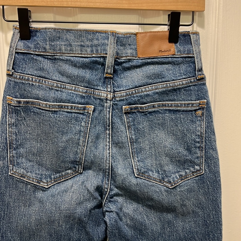 Madewell Classic Straight Jeans in Coldbrook Wash AF697 - Size 25 - Picture 5 of 11